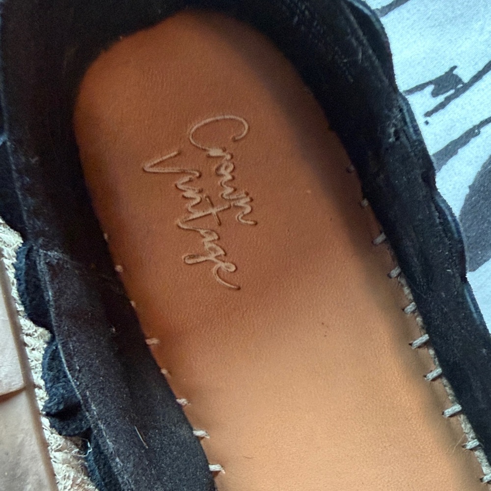 Crown Vintage Black Scalloped Espadrilles - Picture 4 of 5